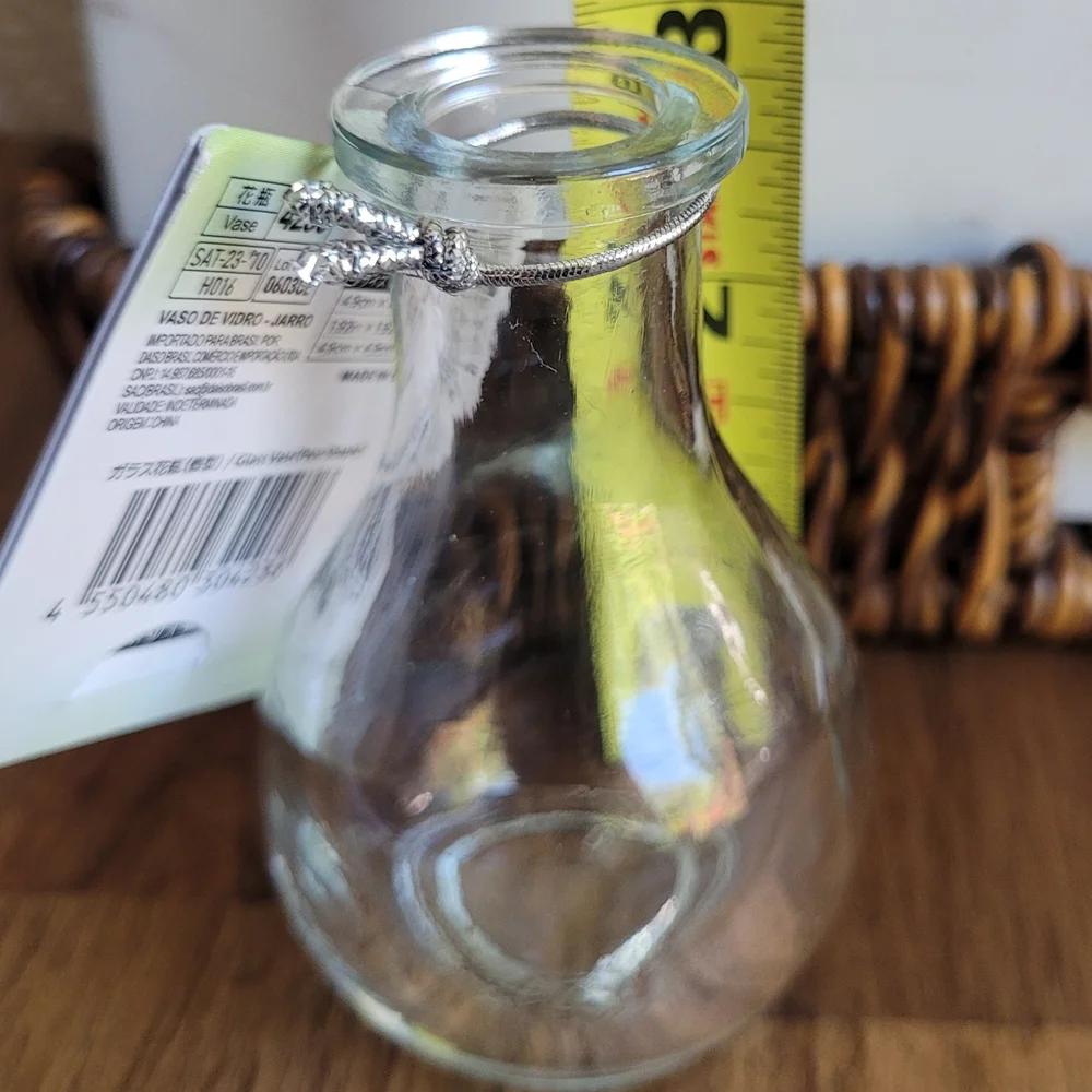New MOM Glass Vase